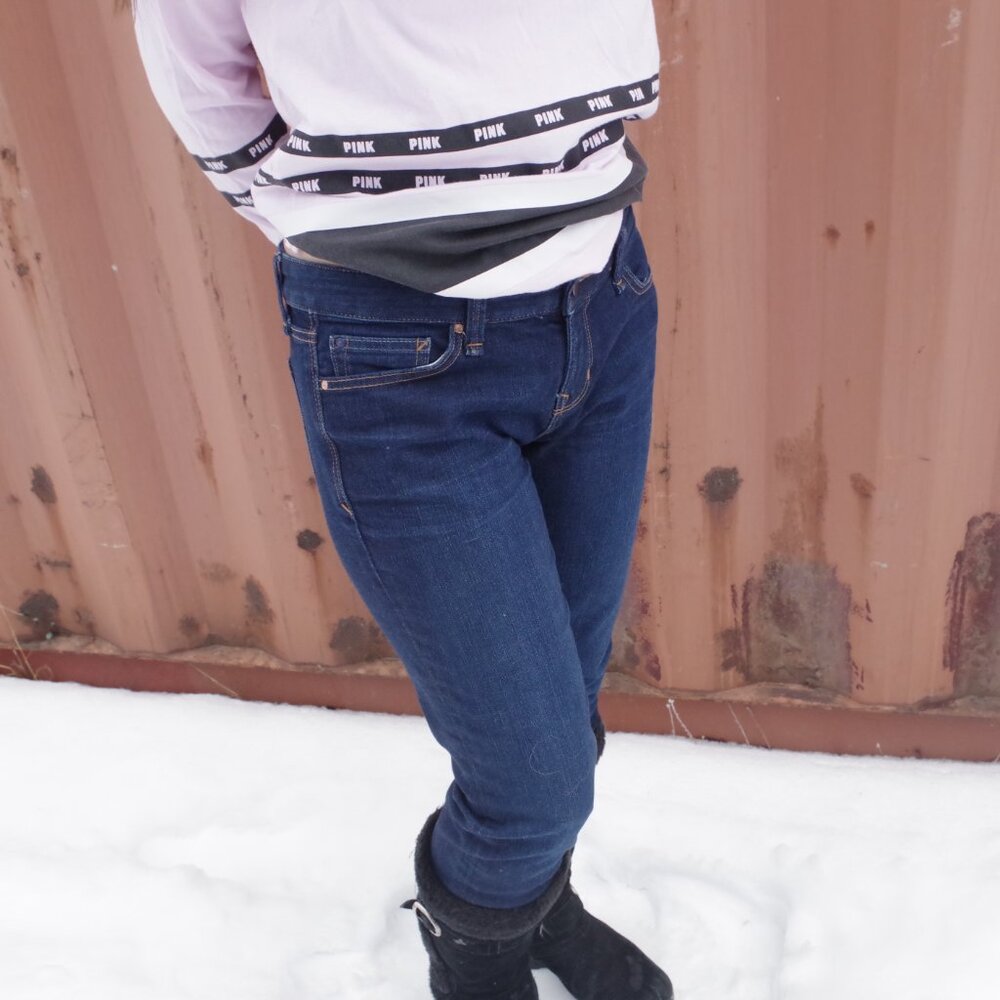 Gap Real Straight Ladies Jeans Mid Rise